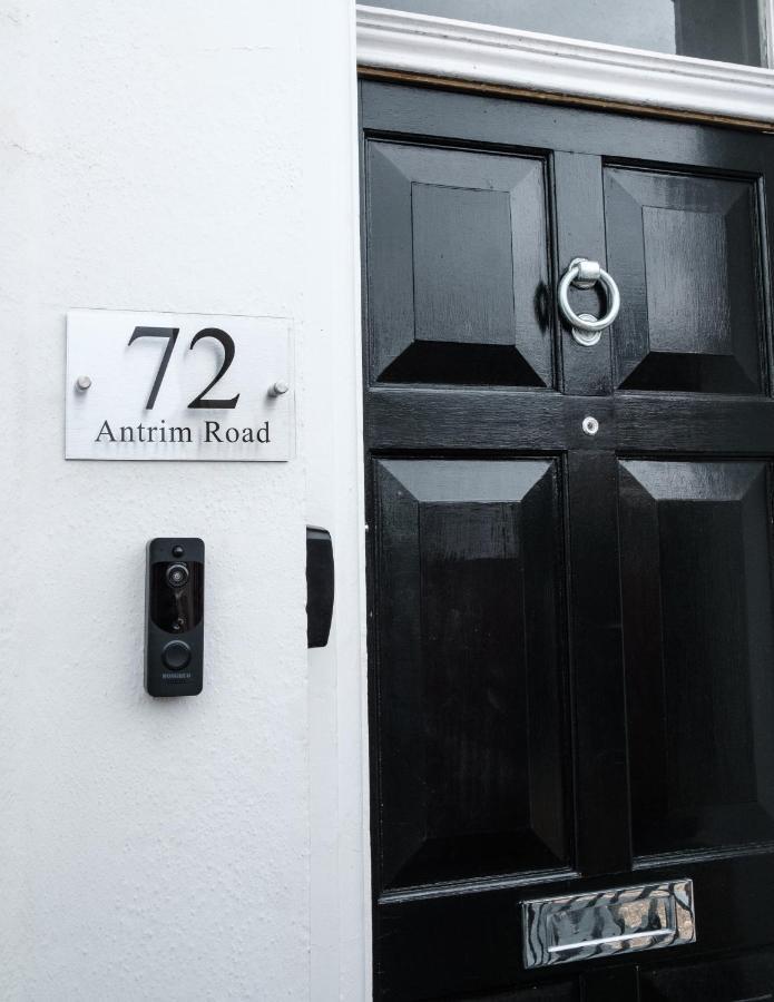 Gorgeous 3 Bedroom Victorian Townhouse Lisburn Bagian luar foto